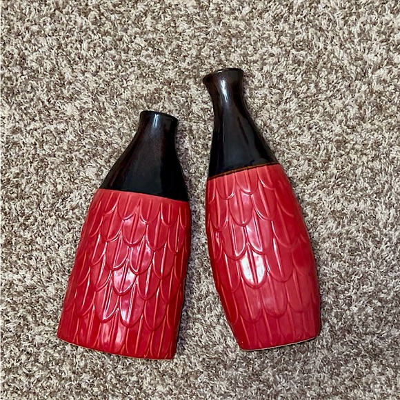 Red & Black Textured Ceramic Vases - Picture 3 of 8